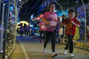 BIB: 18563
                            <button type="button" onclick="openModal(24677125)" class="btn btn-primary btn-sm float-right btn-popup" data-toggle="modal" data-target=".modal-high-quality">
                        <i class="fas fa-shopping-cart"></i> Add to Cart
                    </button>
                                            <button type="button" onclick="isThisMe(24677125, true)" class="btn btn-success btn-sm float-right btn-popup btn-isme hidden" data-toggle="tooltip" data-placement="bottom" title="นี่คือรูปของคุณใช่ไหม คลิกที่นี่เพื่อเอาเข้าอัลบั้ม">
                        <i class="fas fa-plus"></i> Add to album
                    </button>
                    <button type="button" onclick="isThisMe(24677125, false)" class="btn btn-warning btn-sm float-right btn-popup btn-isnotme hidden">
                        <i class="fas fa-ban"></i> Remove from album
                    </button>